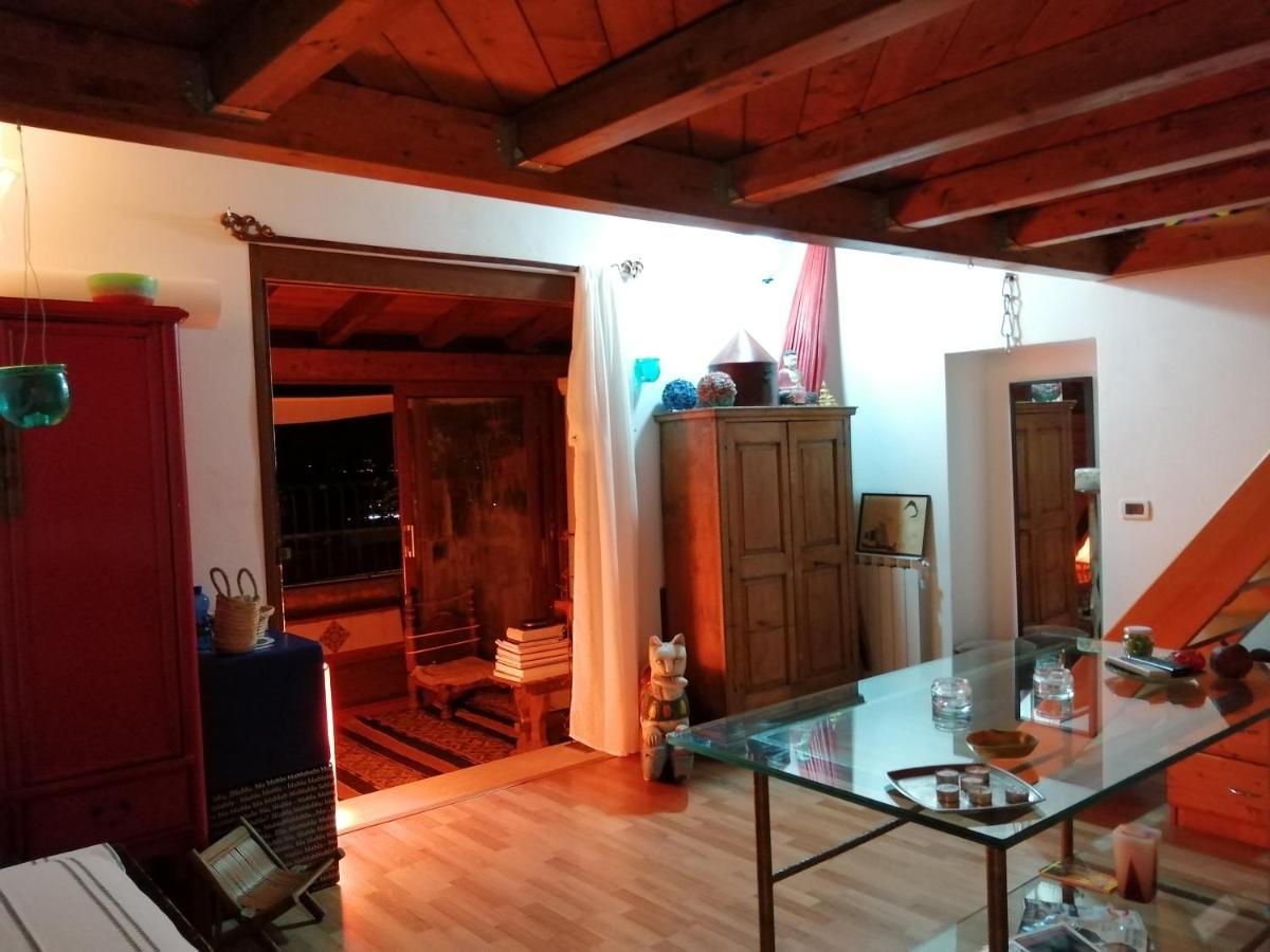 Aly Art Apartment Taormina Duomo, Gulf & Etna View エクステリア 写真