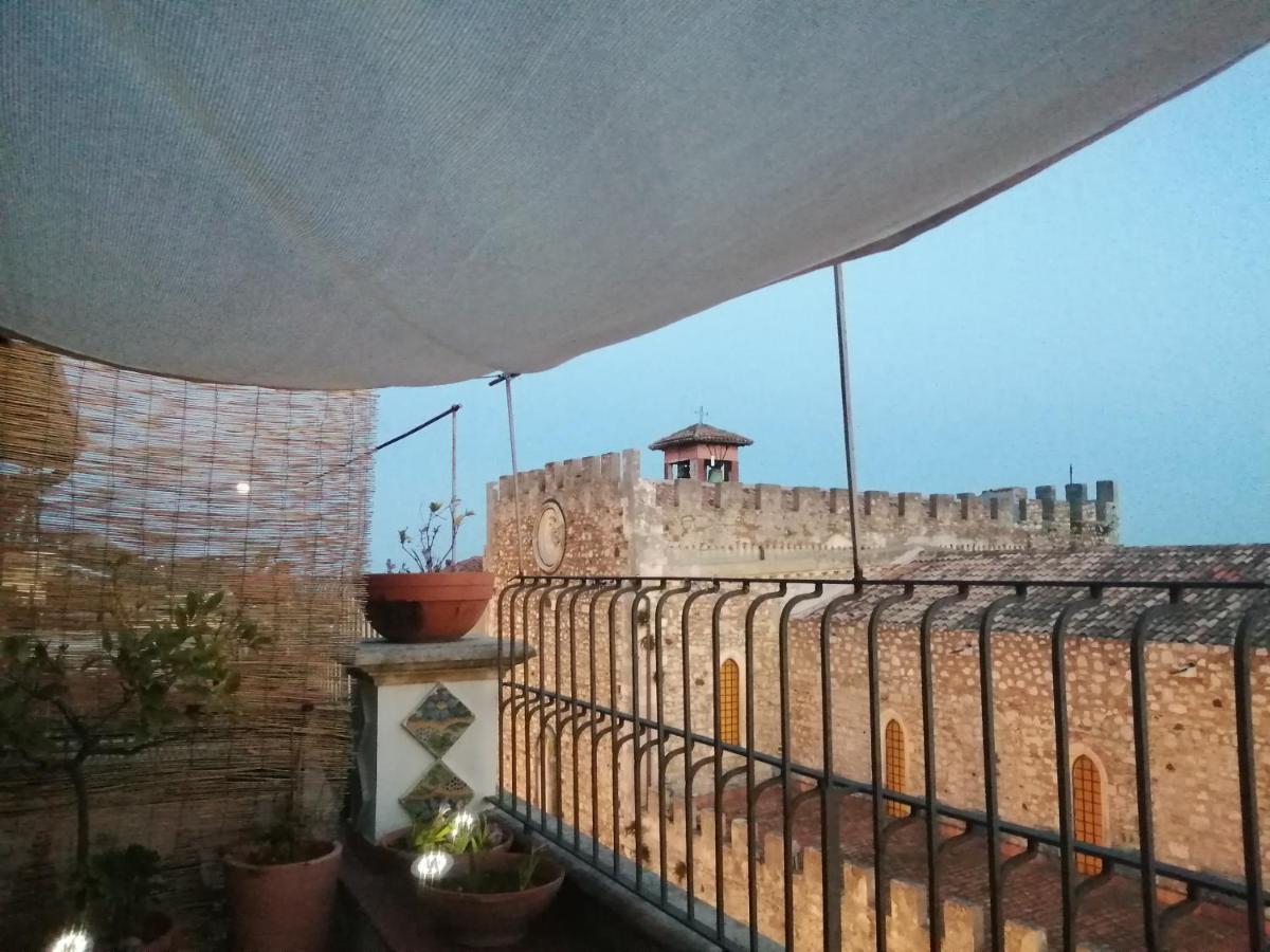 Aly Art Apartment Taormina Duomo, Gulf & Etna View エクステリア 写真
