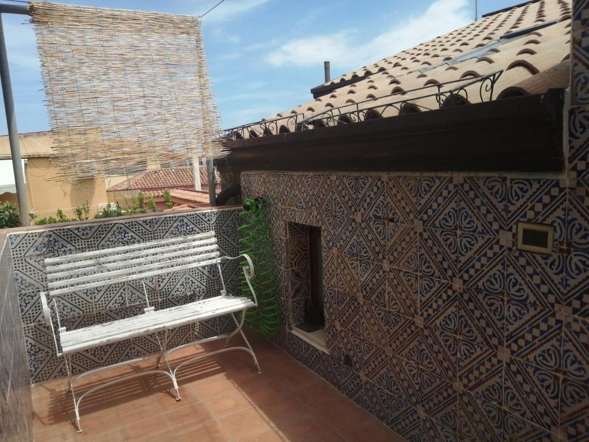 Aly Art Apartment Taormina Duomo, Gulf & Etna View エクステリア 写真
