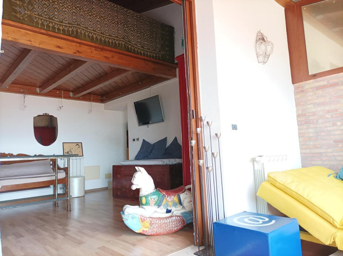 Aly Art Apartment Taormina Duomo, Gulf & Etna View エクステリア 写真