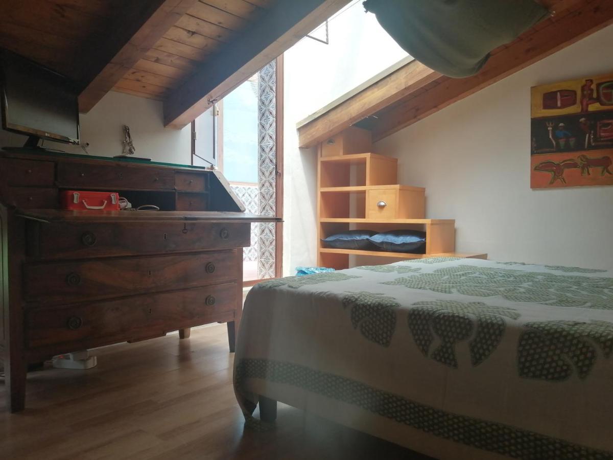 Aly Art Apartment Taormina Duomo, Gulf & Etna View エクステリア 写真