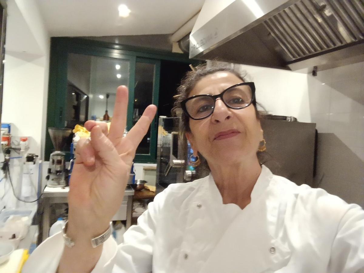 Aly Art Apartment Taormina Duomo, Gulf & Etna View エクステリア 写真